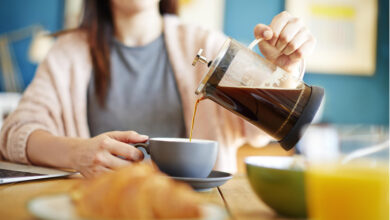 Photo of Дело не в калориях: нейробиолог объяснил, почему не стоит пить кофе с молоком или сливками